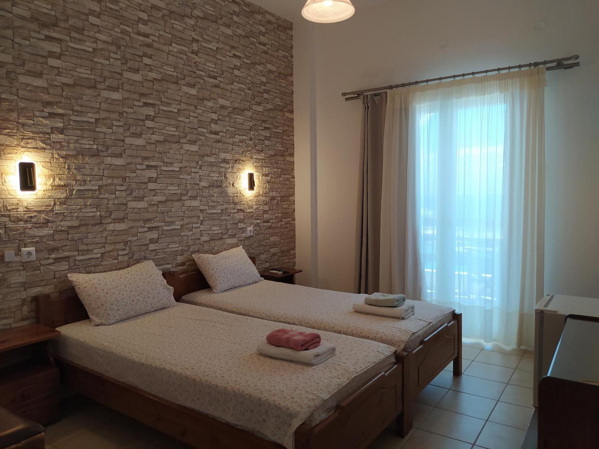 Corali Hotel Писо Ливади Екстериор снимка